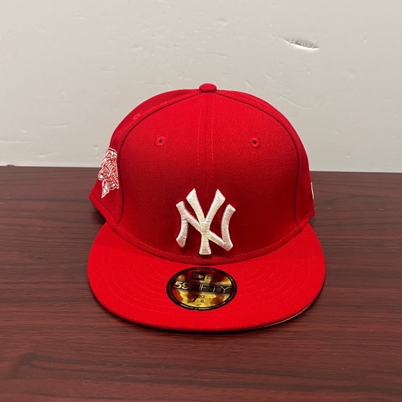 New Era, 59Fifty Fitted Hat, New York Yankees, Red & White - Picture 1 of 10